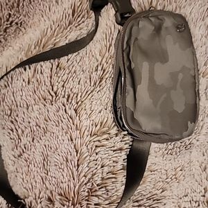Lululemon belt bag